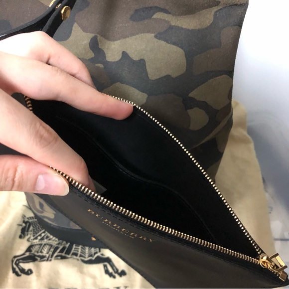 Burberry Prorsum Suede Camouflage Bucket Bag - Picture 8 of 8